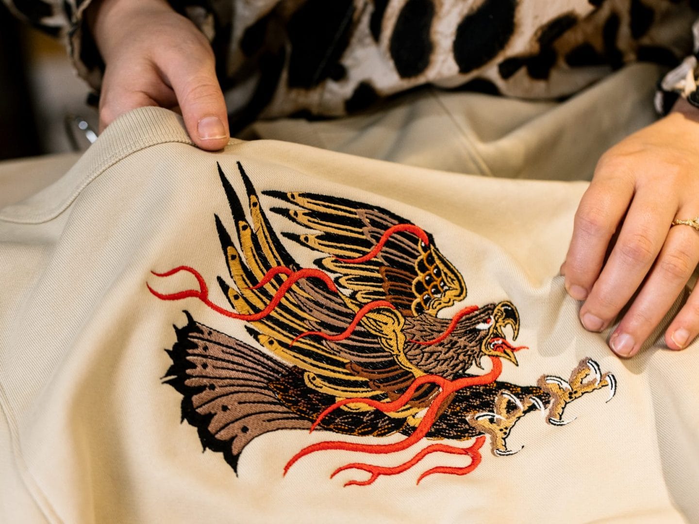 How to Use Machine Embroidery Designs to Make Your Wedding and Special Events Unforgettable