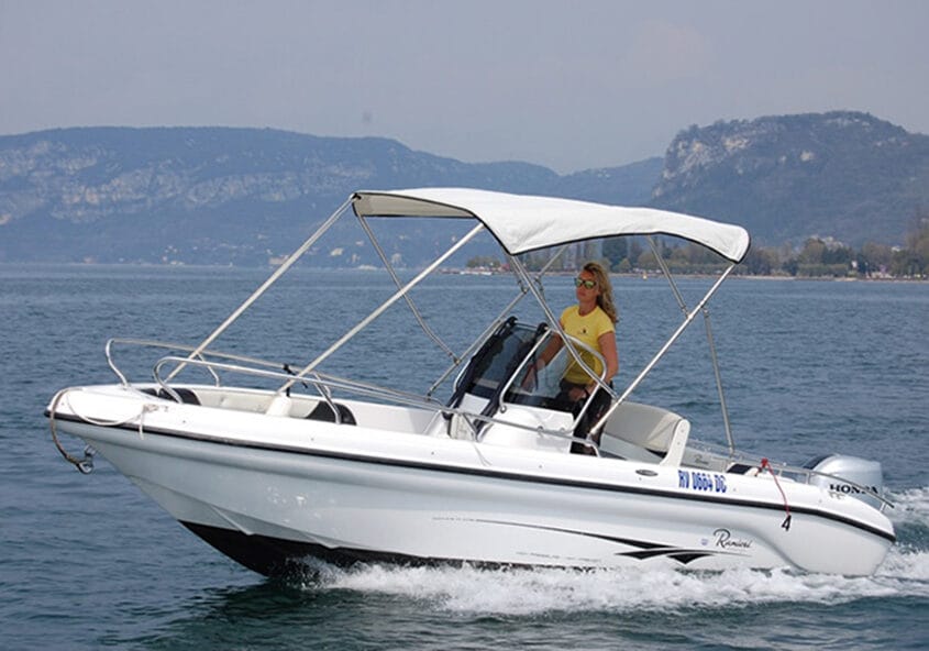 Boot Mieten und den Luxus der Wellen genießen