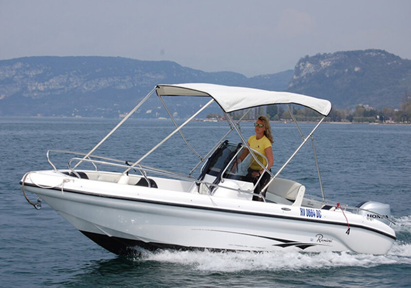 Boot Mieten und den Luxus der Wellen genießen