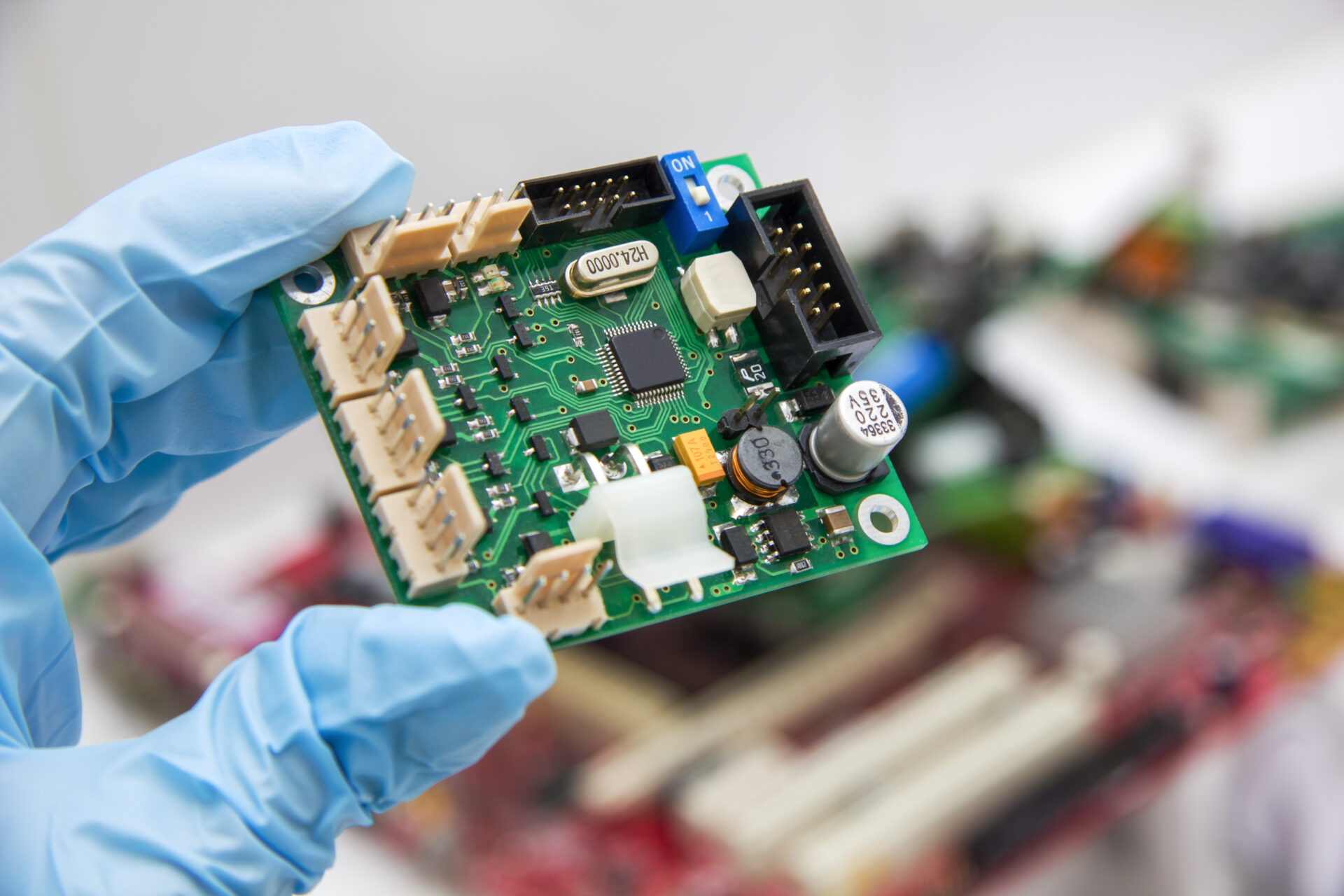 Kundenspezifische Leiterplatte Entwicklung mit Viasion in China