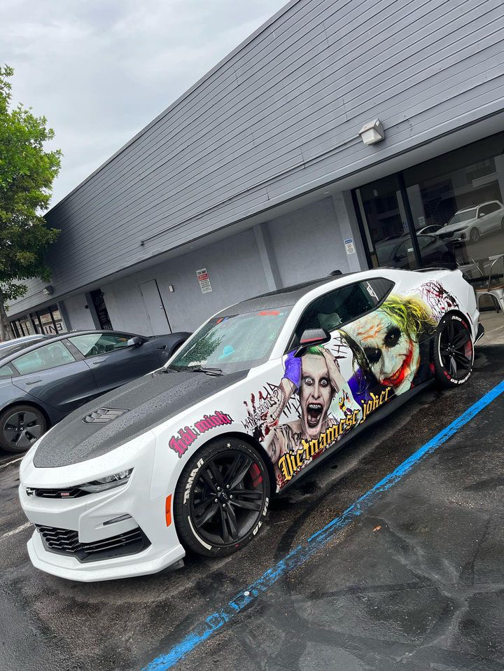 Joker car wrap installed (1)